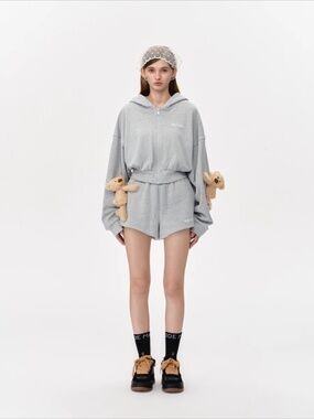 NWT-13DE MARZO Teddy Bear Hoodie & Shorts Set (Size M）